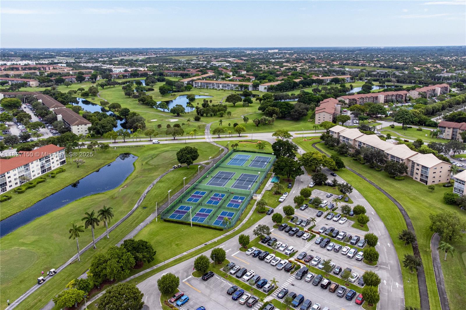 800 SW 131st Ave #101F, Pembroke Pines, Florida image 9