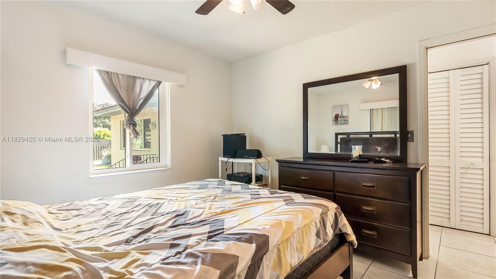 Residential, Hollywood, Florida image 21