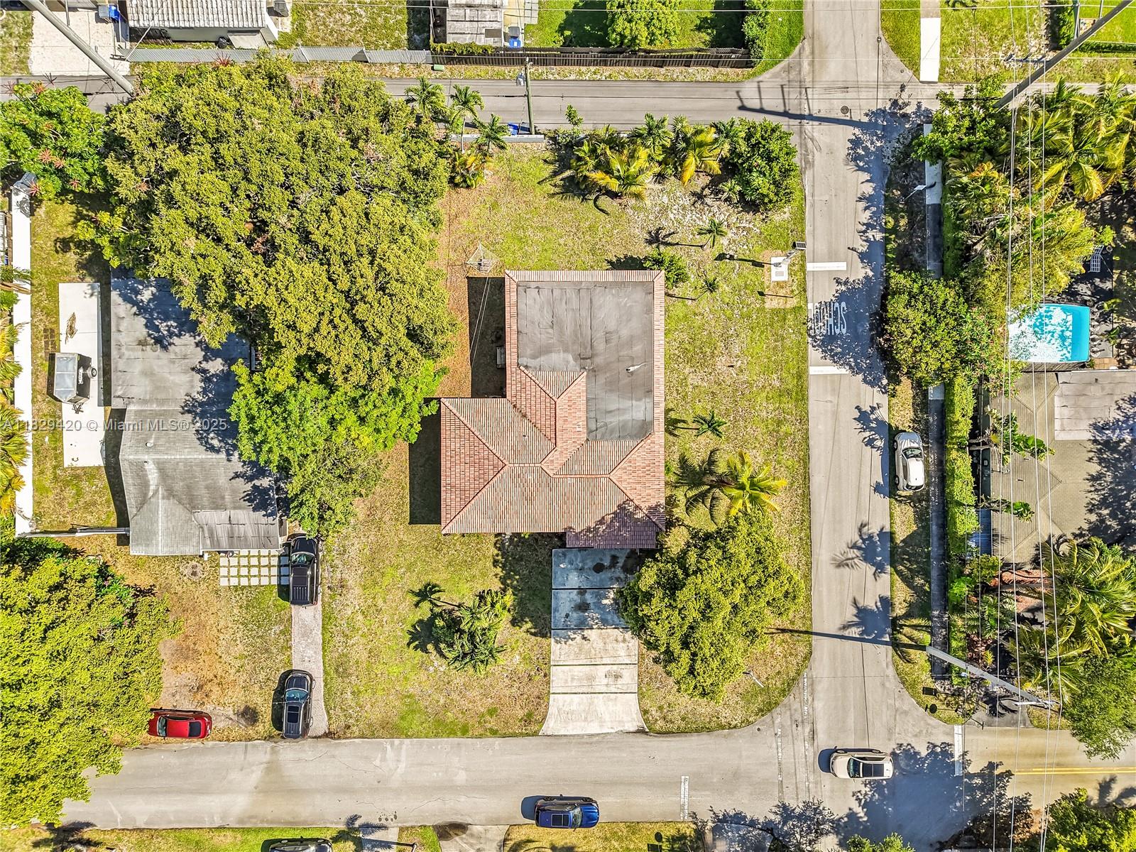 Residential, Hollywood, Florida image 4