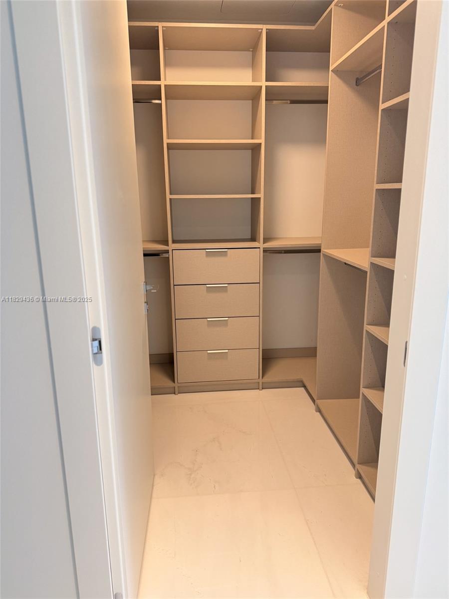 300 Biscayne Boulevard Way #5009W, Miami, Florida image 15