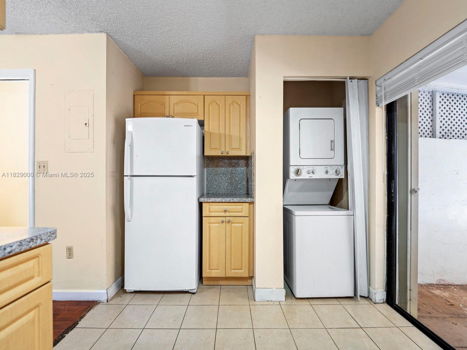 1310 W 46th St #8, Hialeah, Florida image 10