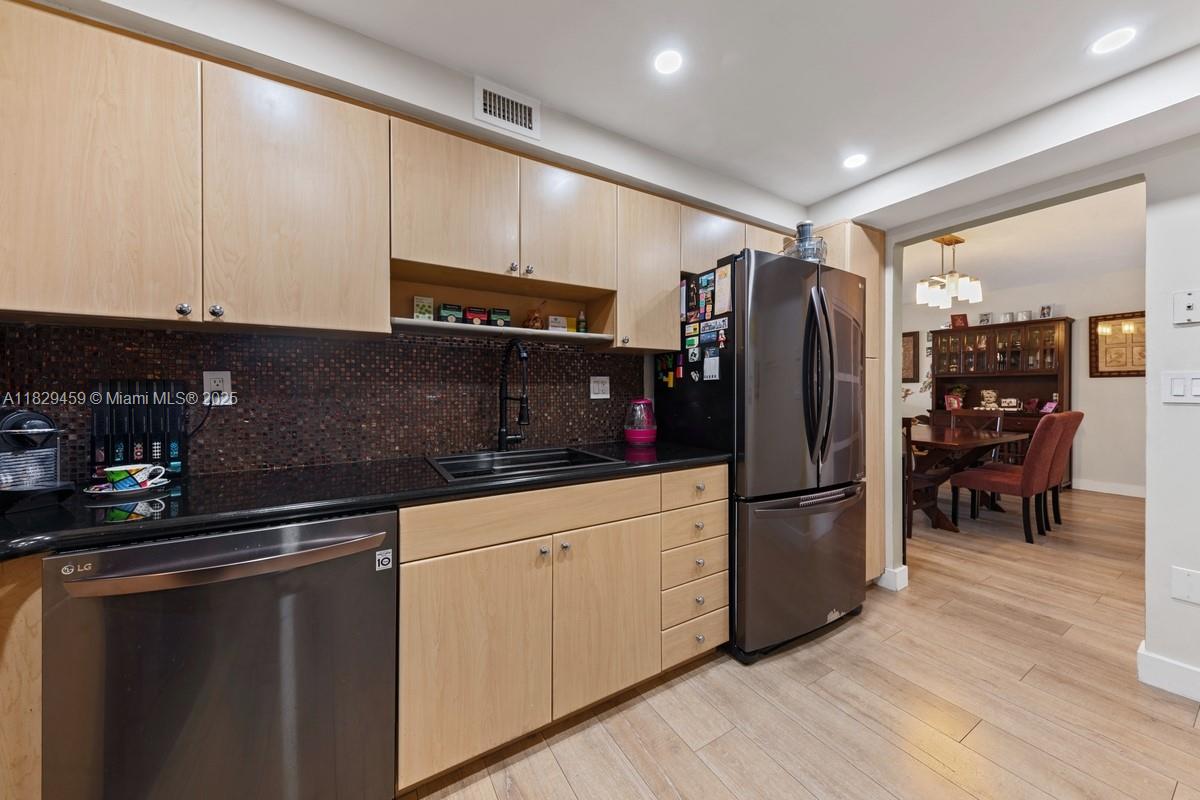 Property photo # 7