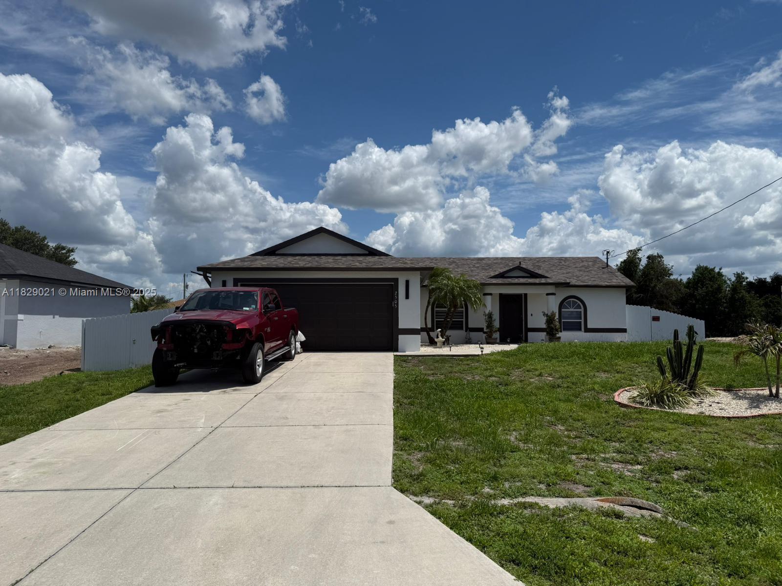 2505 26th St Sw, Lehigh Acres, Florida image 1