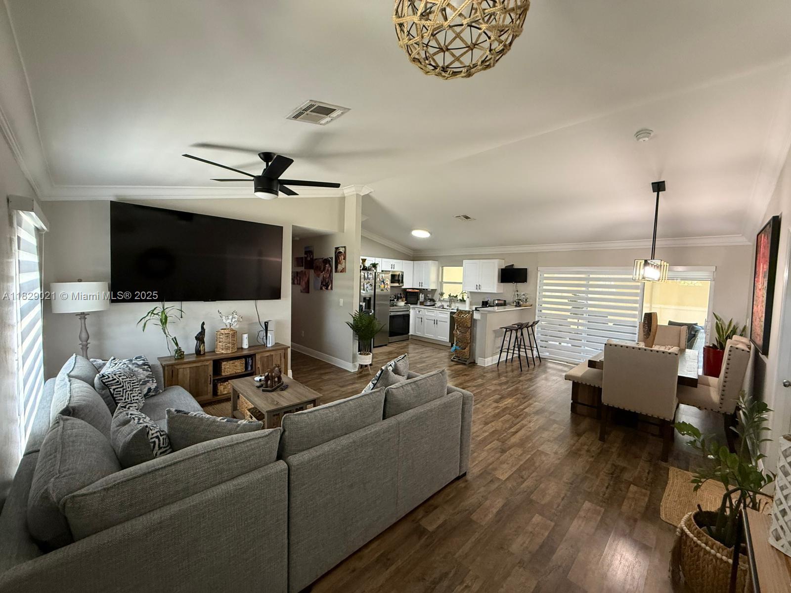 2505 26th St Sw, Lehigh Acres, Florida image 2