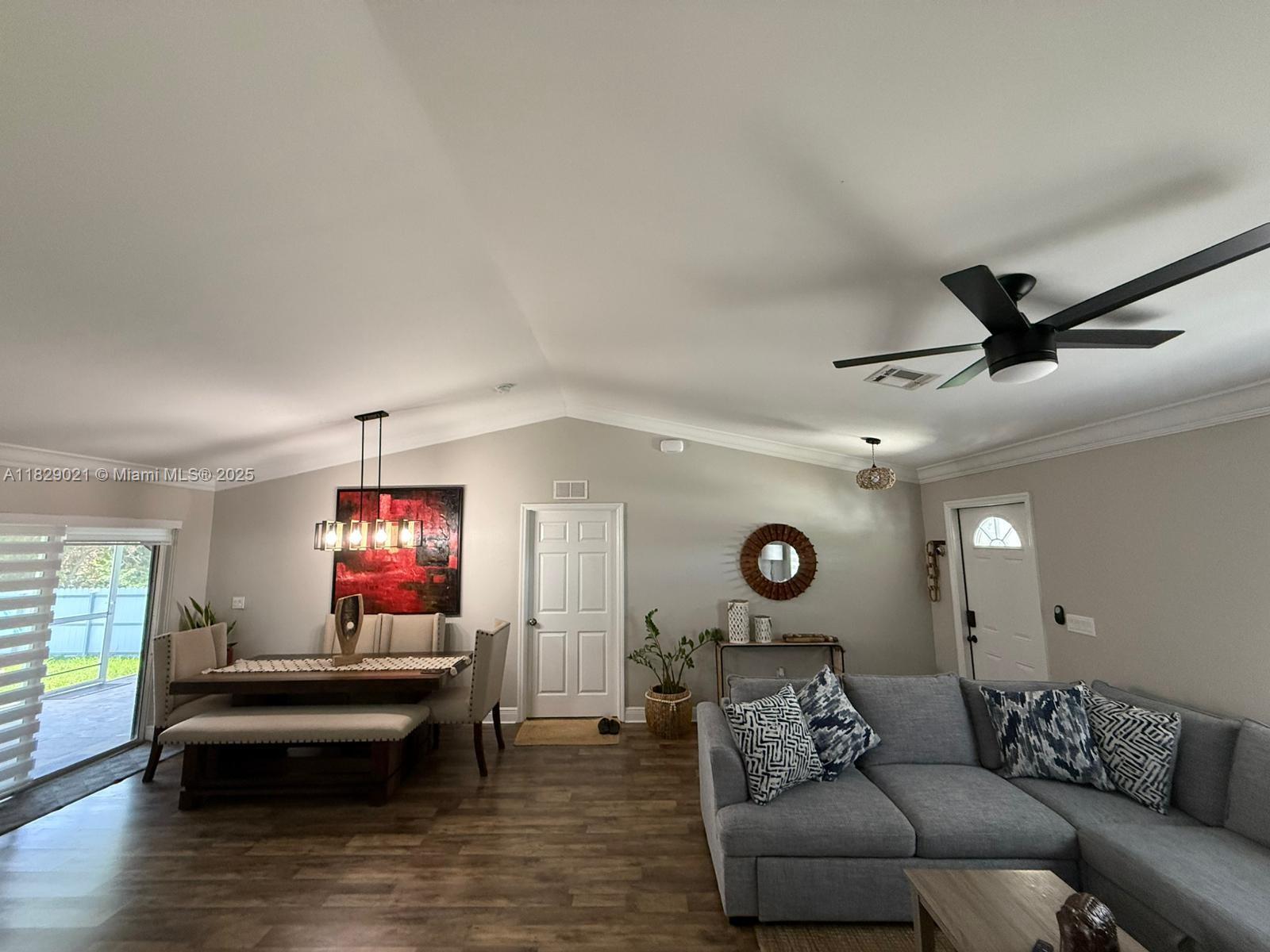 2505 26th St Sw, Lehigh Acres, Florida image 3