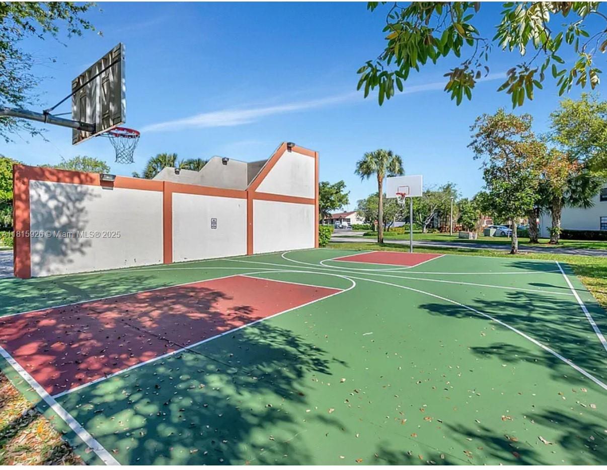 126 Centennial Ct, Deerfield Beach, Florida image 27