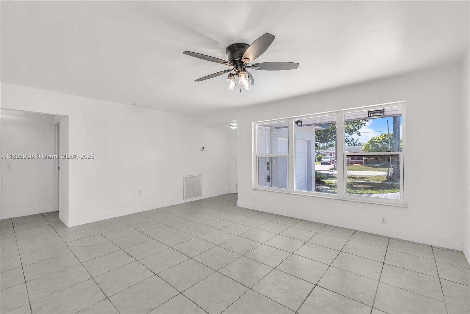 3161 S Ocean Dr #1510, Hallandale Beach, Florida image 11