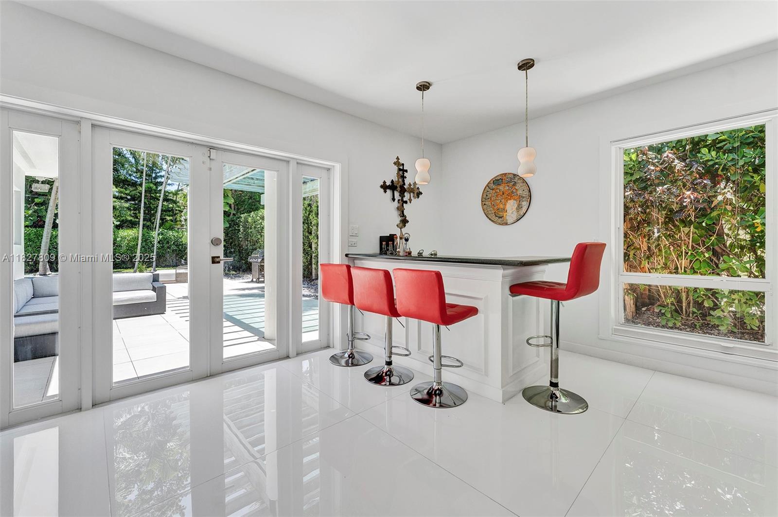 5055 N Bay Rd, Miami Beach, Florida image 22