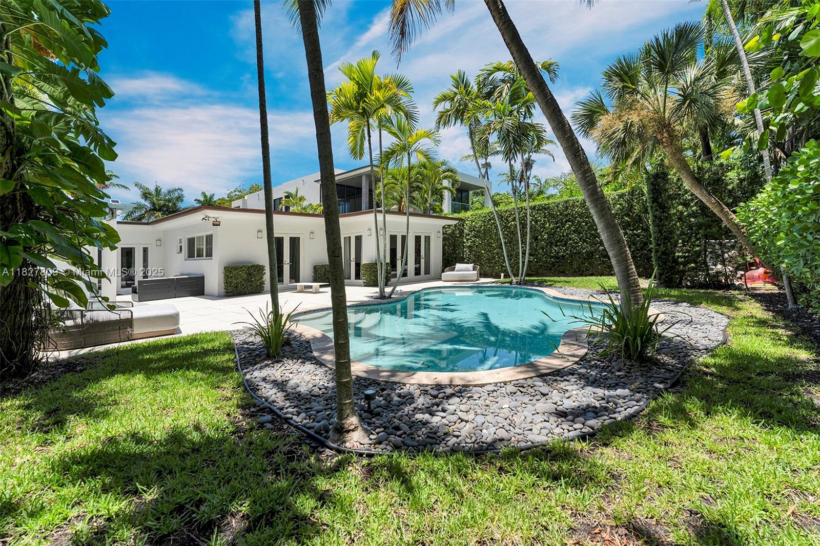 5055 N Bay Rd, Miami Beach, Florida image 28