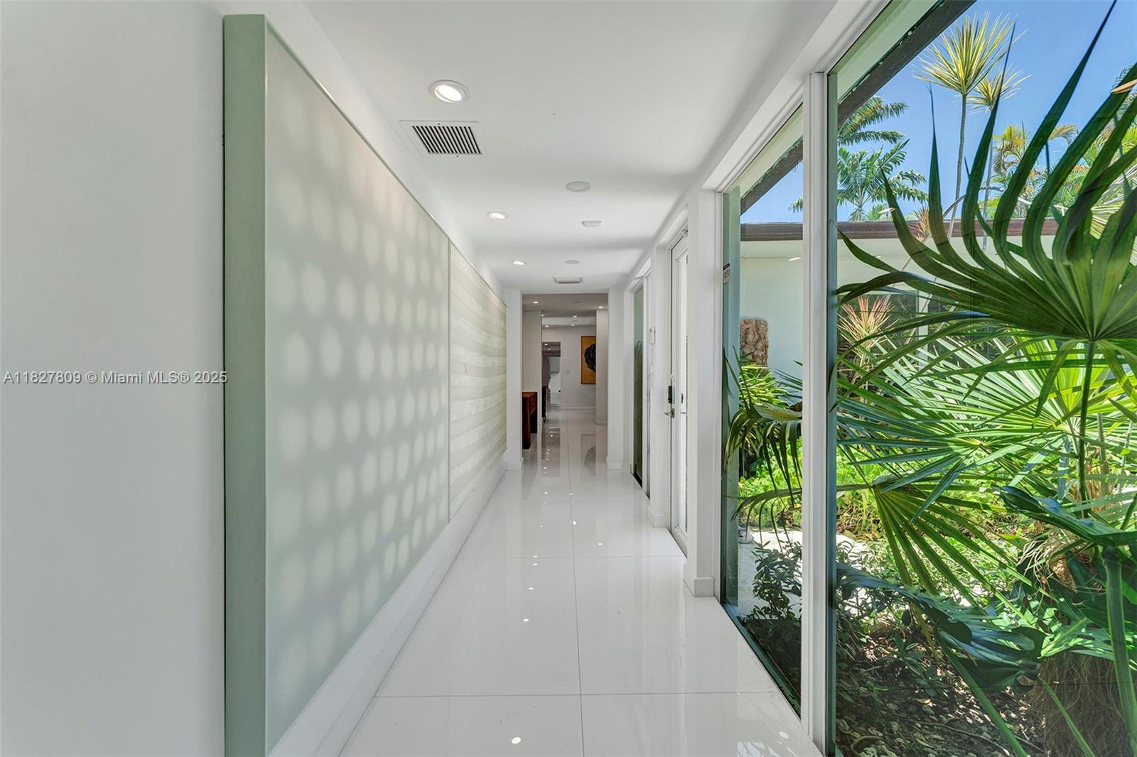 5055 N Bay Rd, Miami Beach, Florida image 8