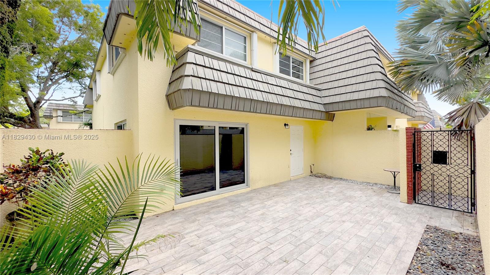 Property photo # 0