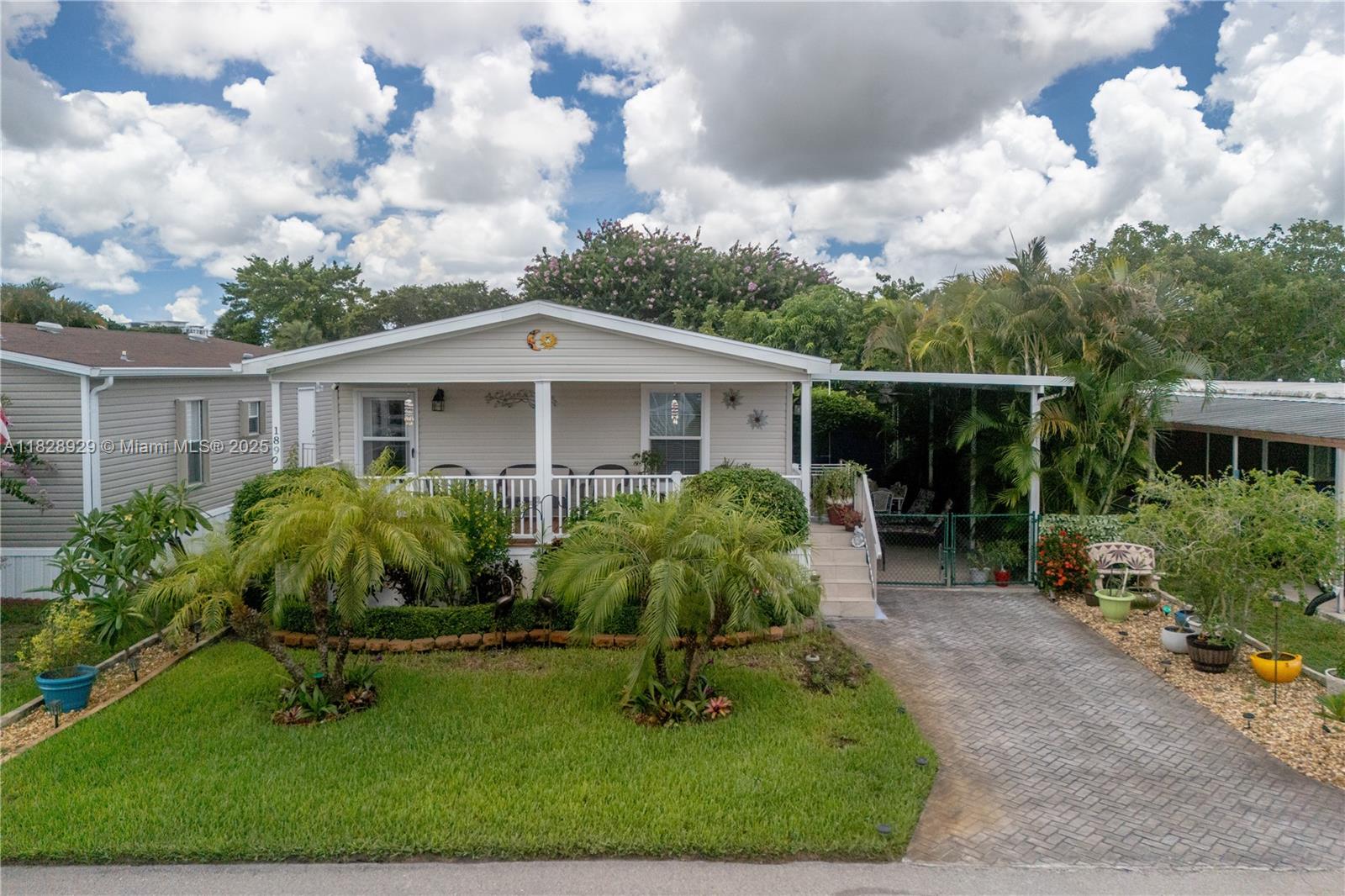 1890 SW 83rd Ter, Davie, Florida image 1