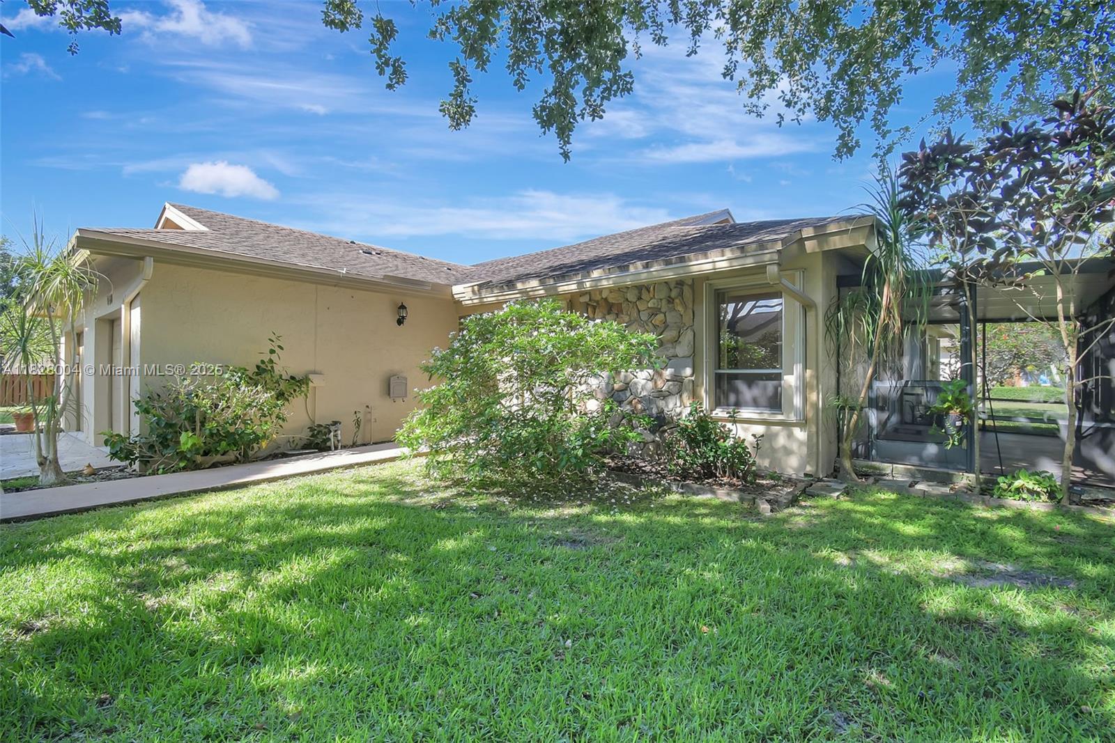 450 NW 66th Ave, Plantation, Florida image 2