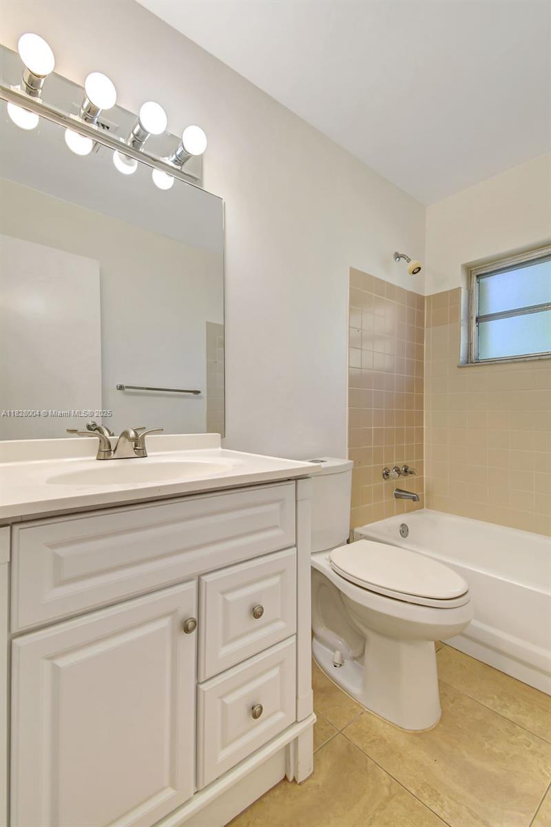 450 NW 66th Ave, Plantation, Florida image 24