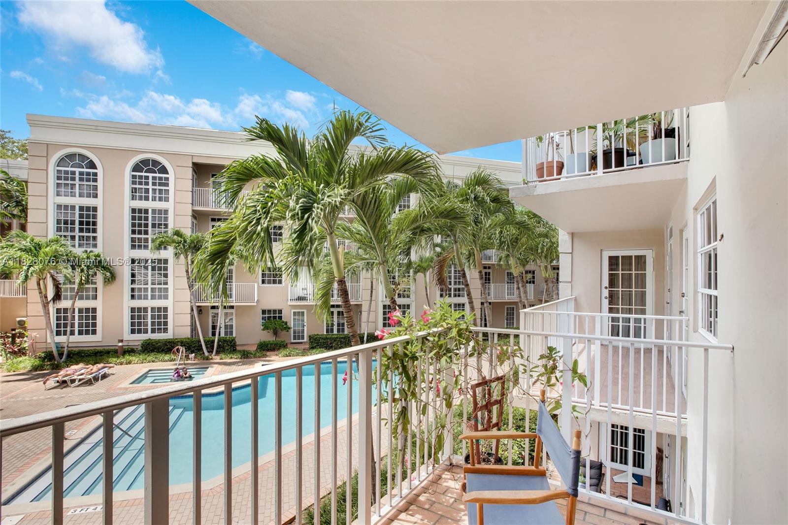 The best priced 2-bedroom unit is available at University Inn! This building has an ideal location, just across US1 from the University of Miami and walkable to the Thesis Hotel, Madruga Bakery, a brand new Publix (currently under construction), Whole Foods, Shake Shack and all that the town of South Miami offers. The unit comes with 1 outdoor parking space + 1 storage unit. Building amenities include a pool, jacuzzi, on-site management, secured entry + nighttime roaming security guard.