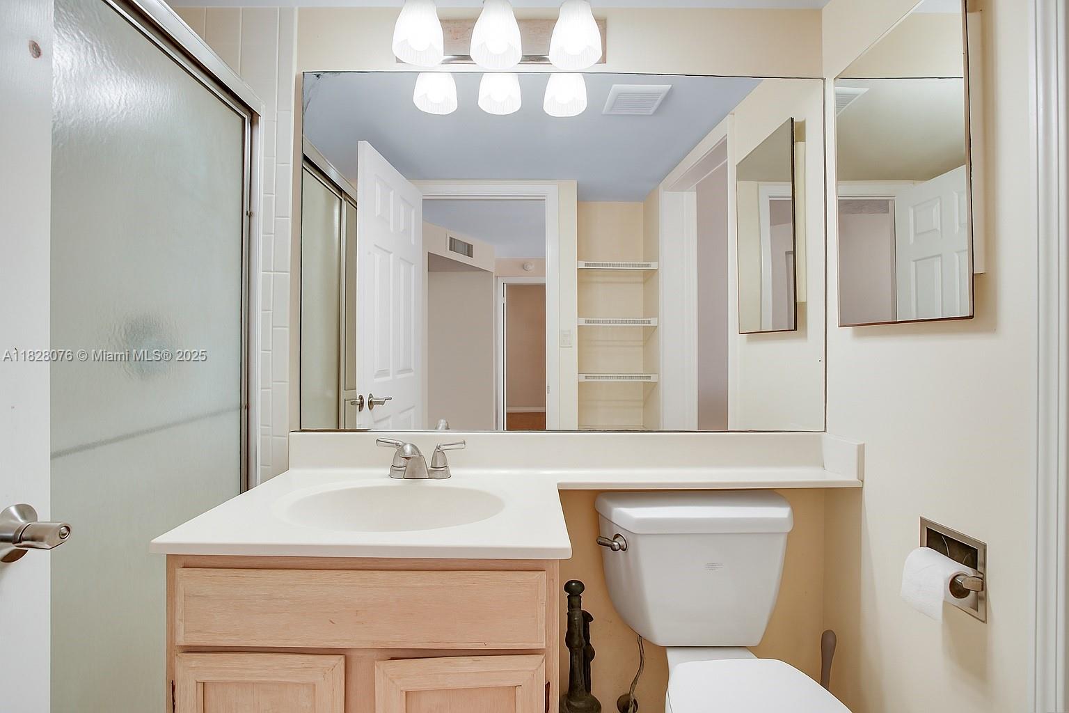 1280 S Alhambra Cir #2206, Coral Gables, Florida image 11