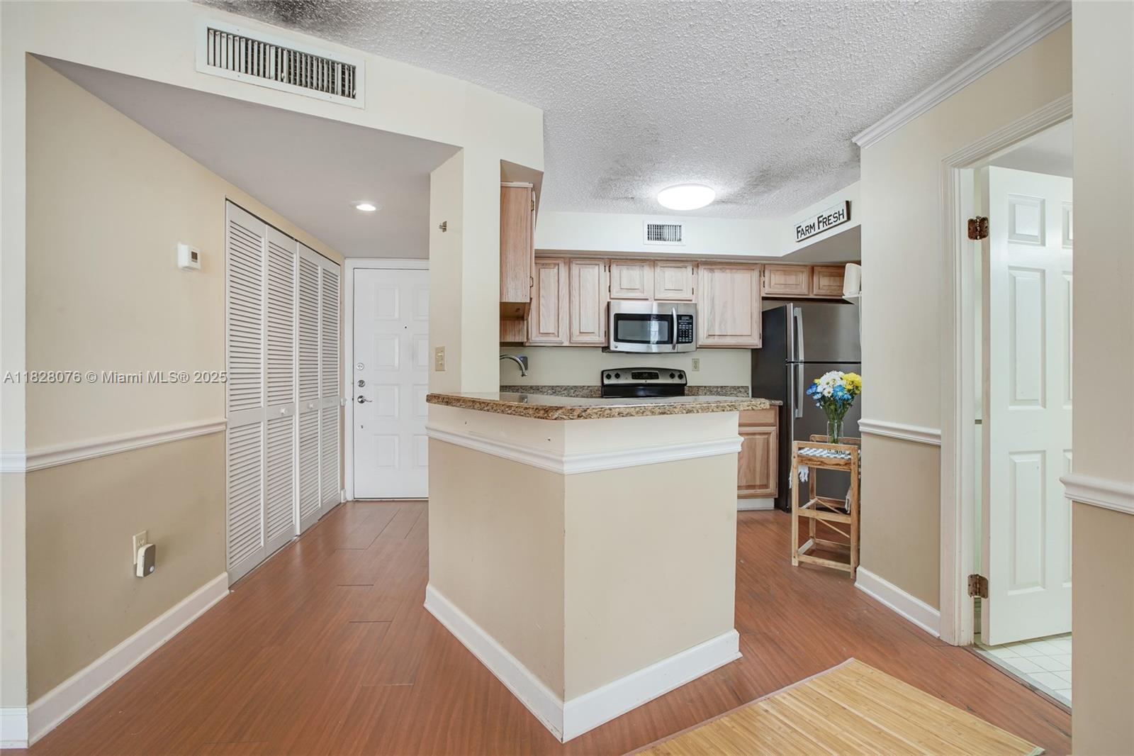 1280 S Alhambra Cir #2206, Coral Gables, Florida image 6