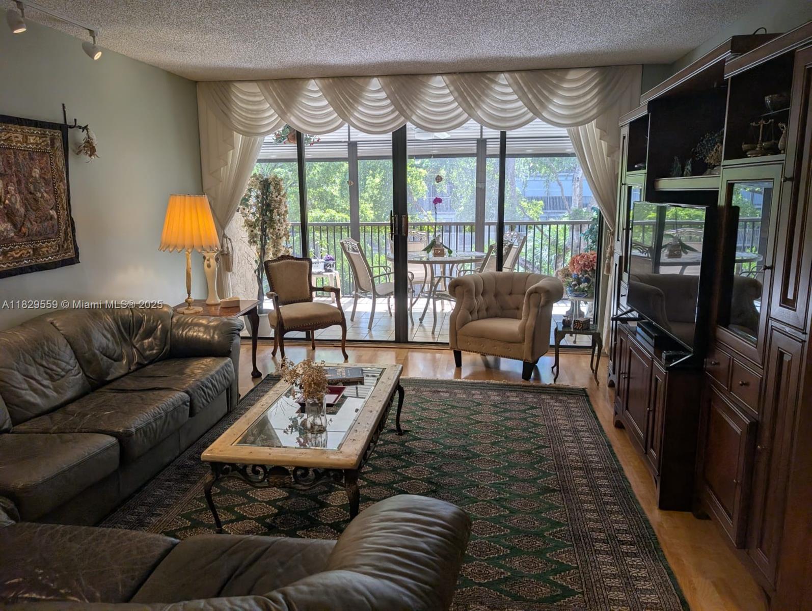 Property photo # 8
