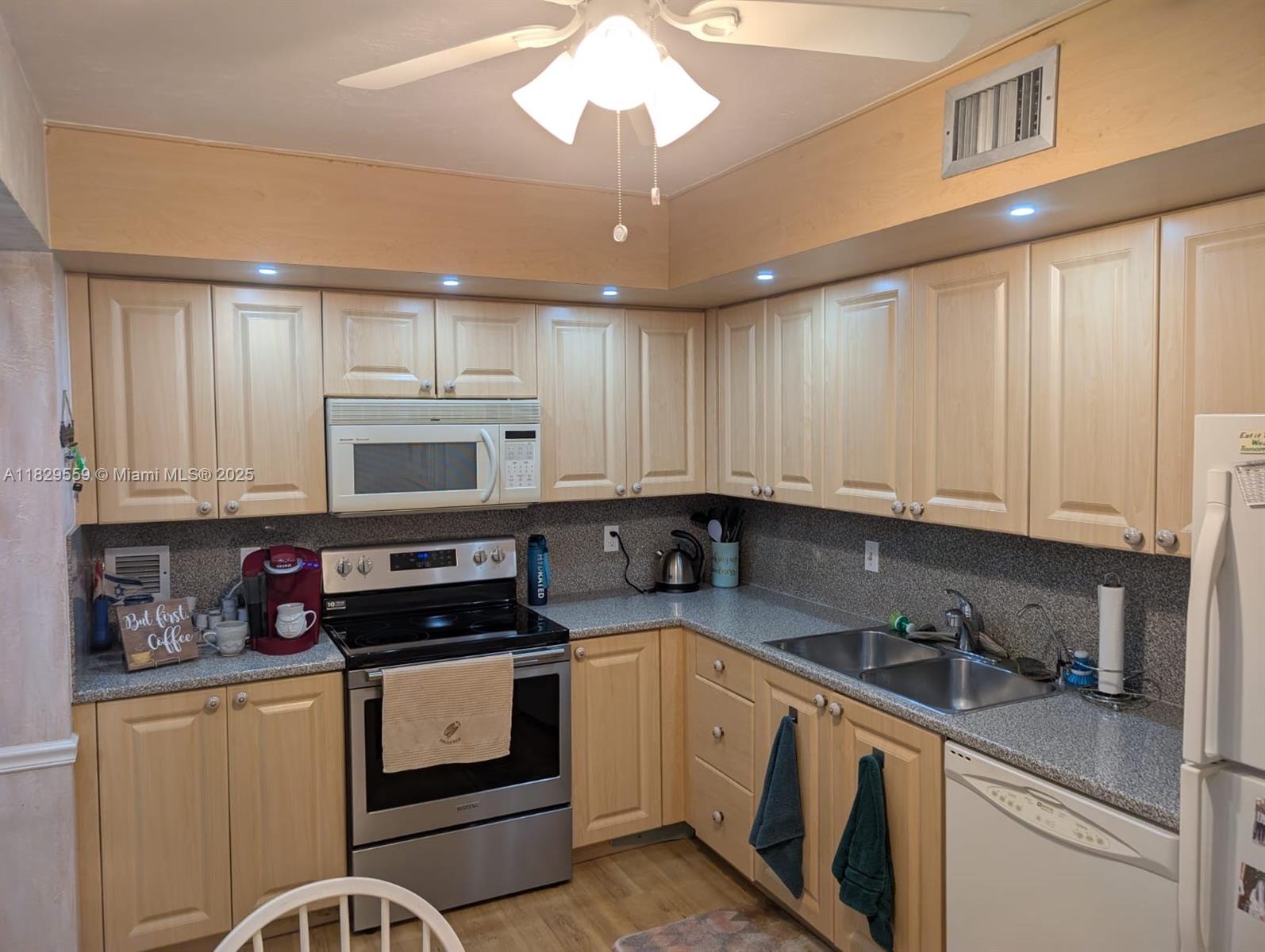 Property photo # 6