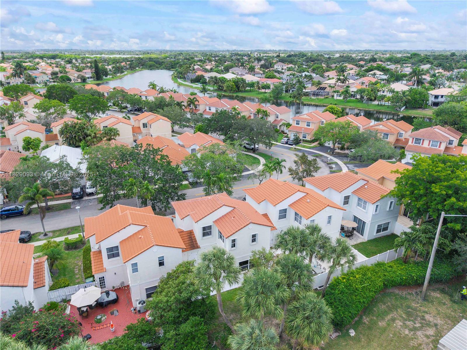 831 SW 178th Way, Pembroke Pines, Florida image 35