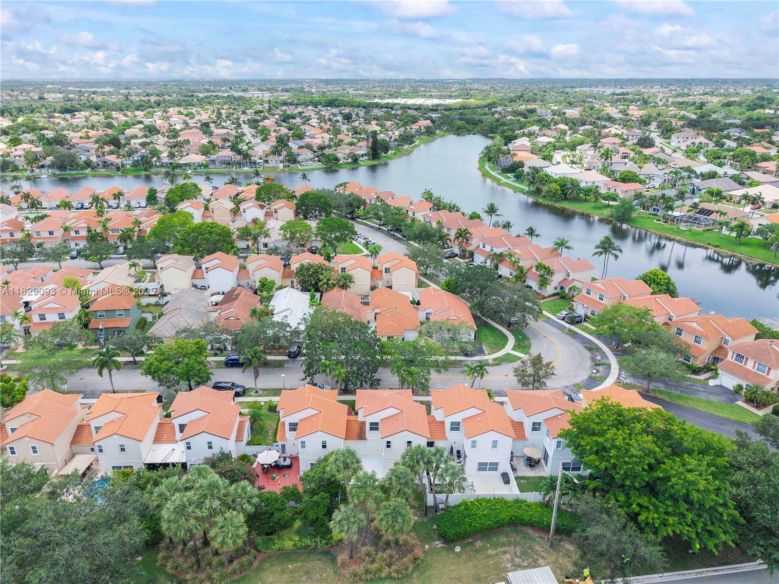 831 SW 178th Way, Pembroke Pines, Florida image 40