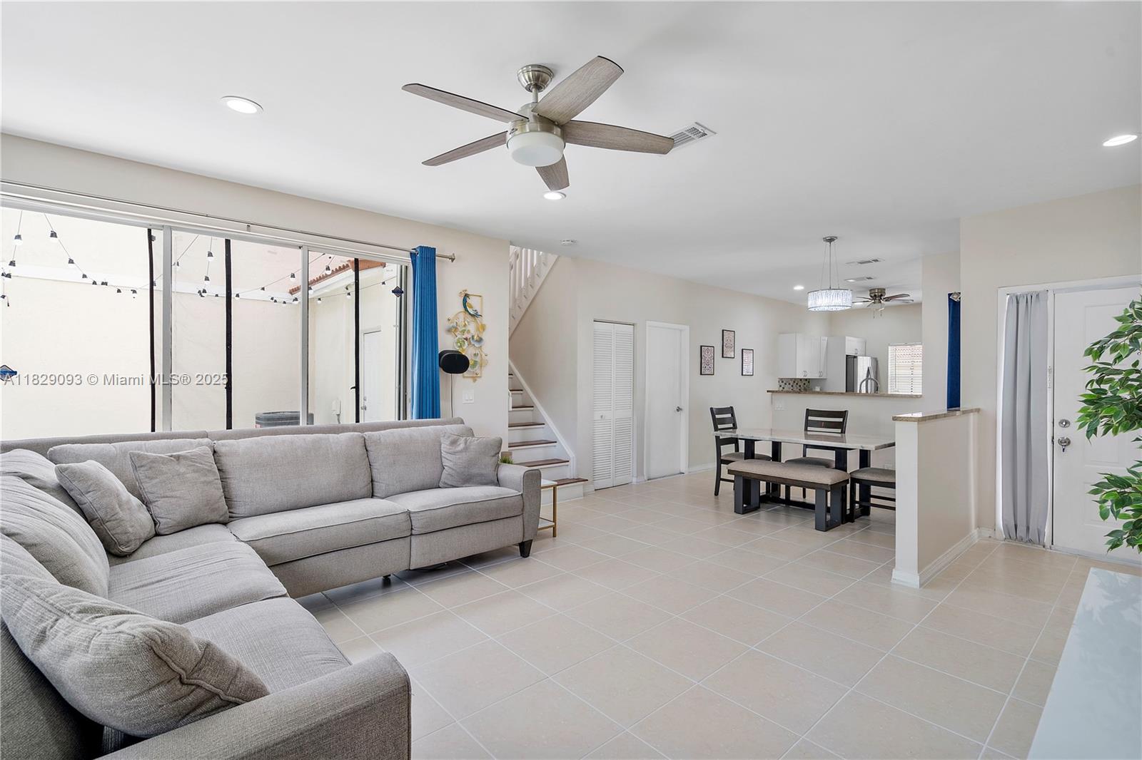 831 SW 178th Way, Pembroke Pines, Florida image 7