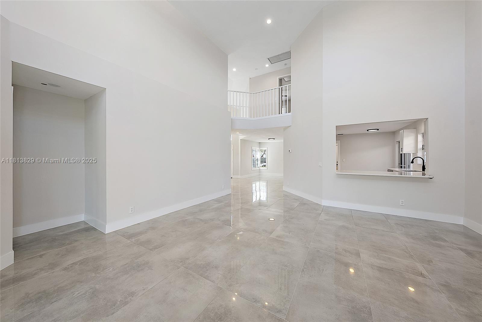 121 NE 34th St #1009, Miami, Florida image 11