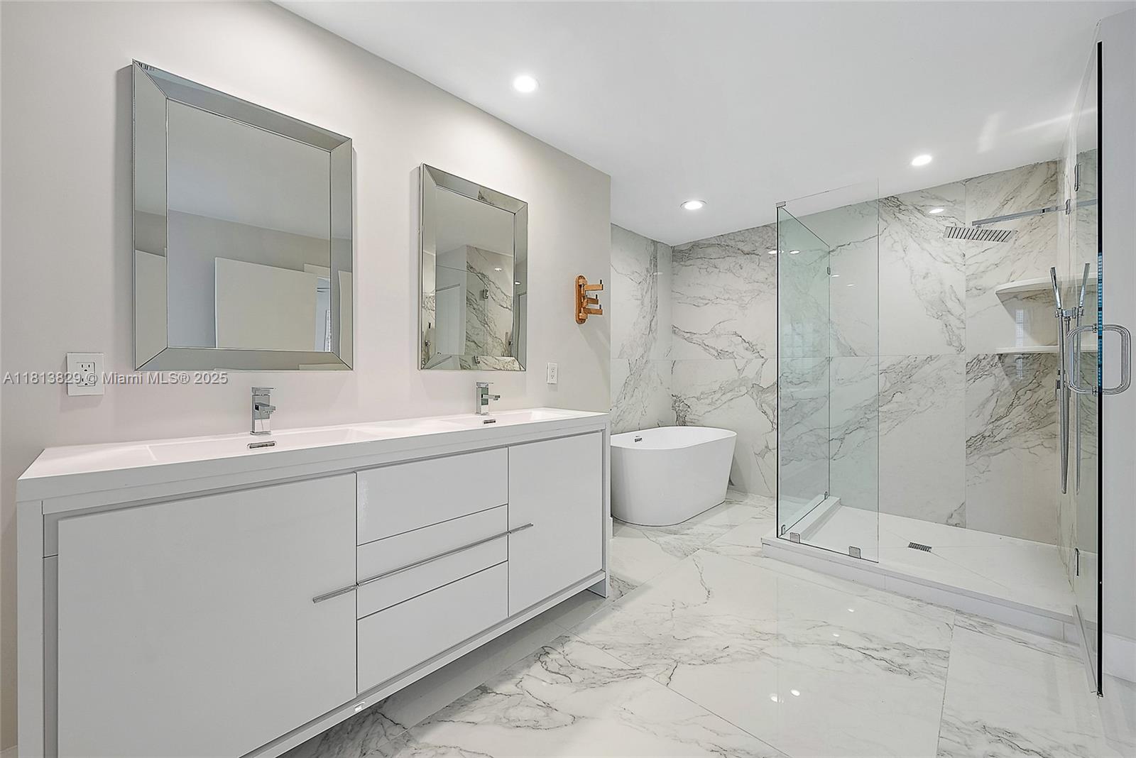 121 NE 34th St #1009, Miami, Florida image 20