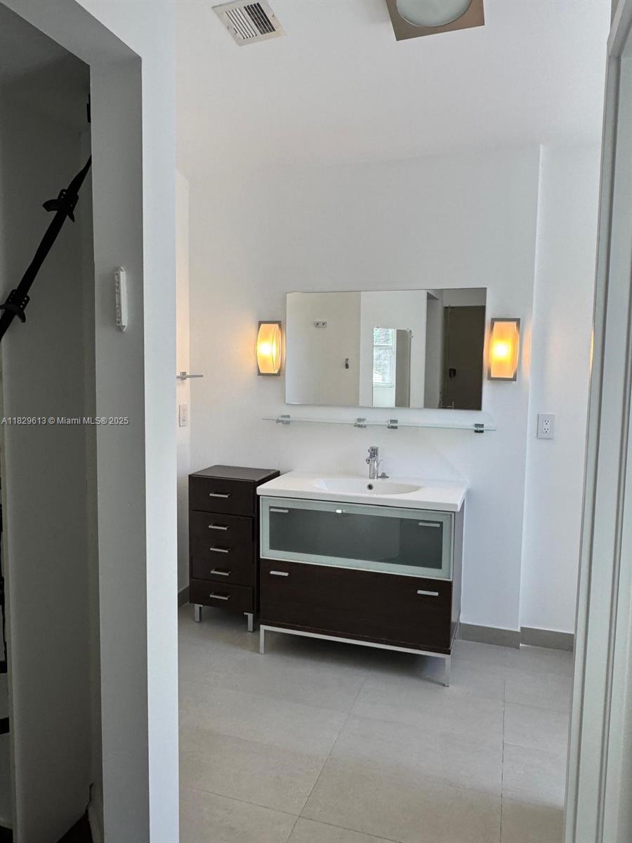 4917 SW 32nd Way, Hollywood, Florida image 14
