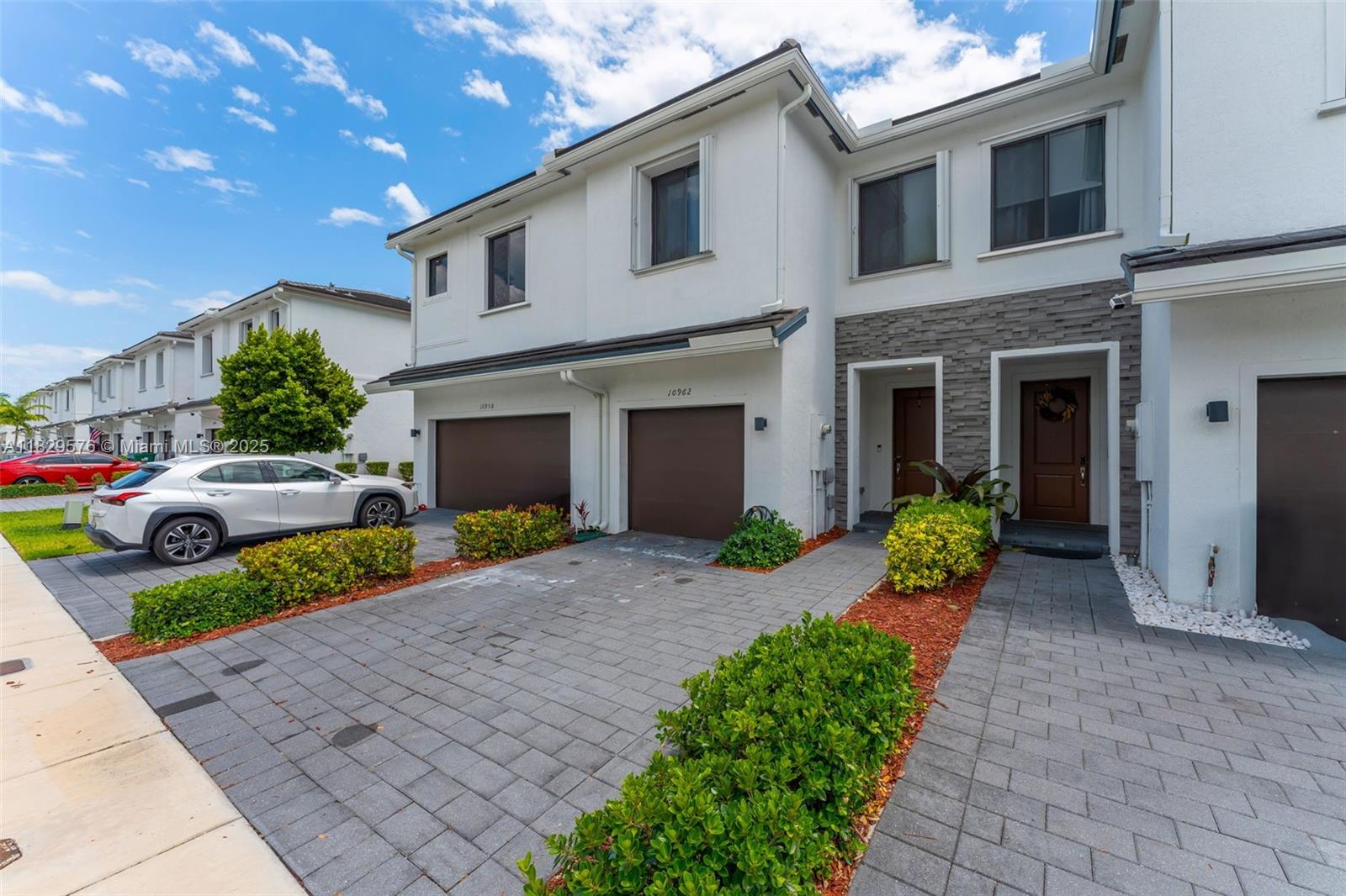 10962 SW 235, Homestead, Florida image 2