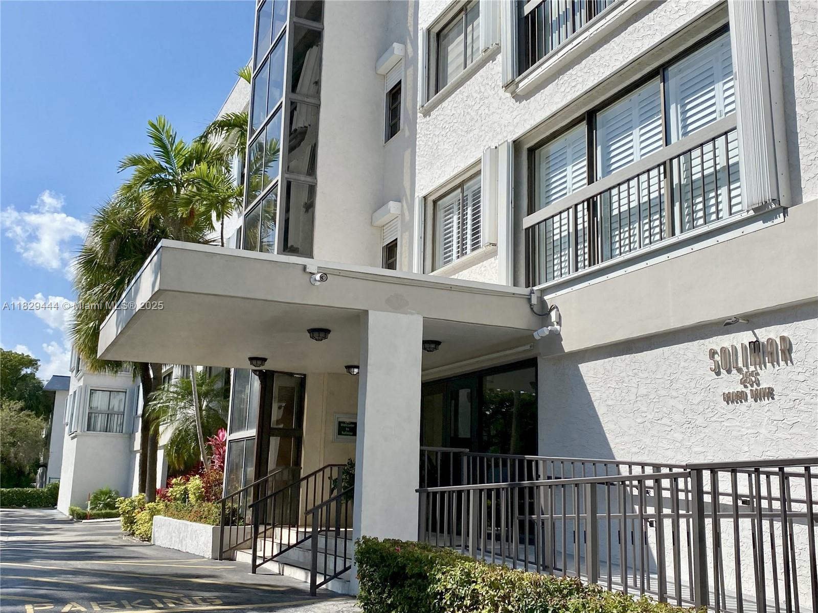 Apartamento para Alugar em Key Biscayne, FL