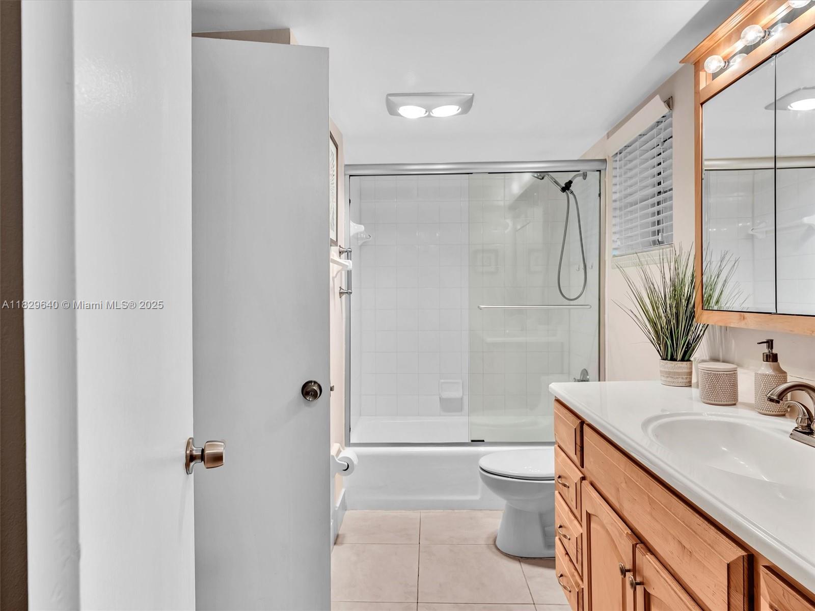 3210 Holiday Springs Blvd #2-302, Margate, Florida image 33