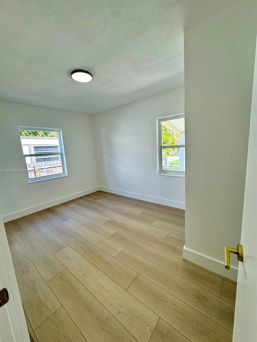 461 Plover Ave, Miami Springs, Florida image 9