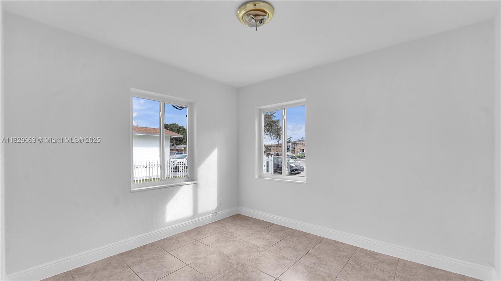 601 SE 8th Pl, Hialeah, Florida image 12
