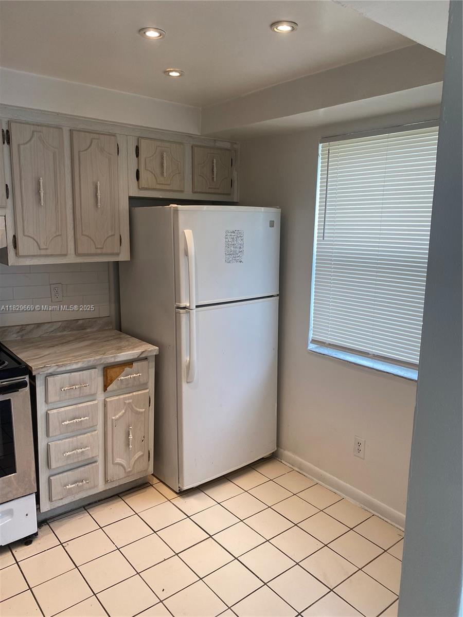 Property photo # 7