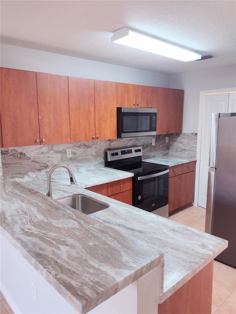 654 SW 106th Ave #1502, Pembroke Pines, Florida image 8
