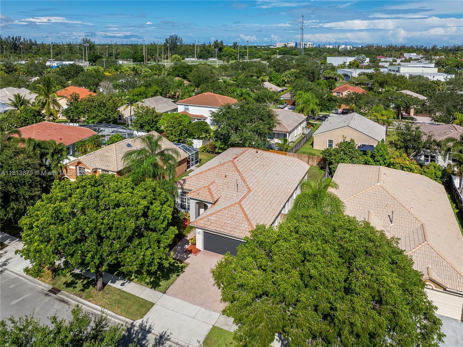 1123 NW 131st Ave, Pembroke Pines, Florida image 2
