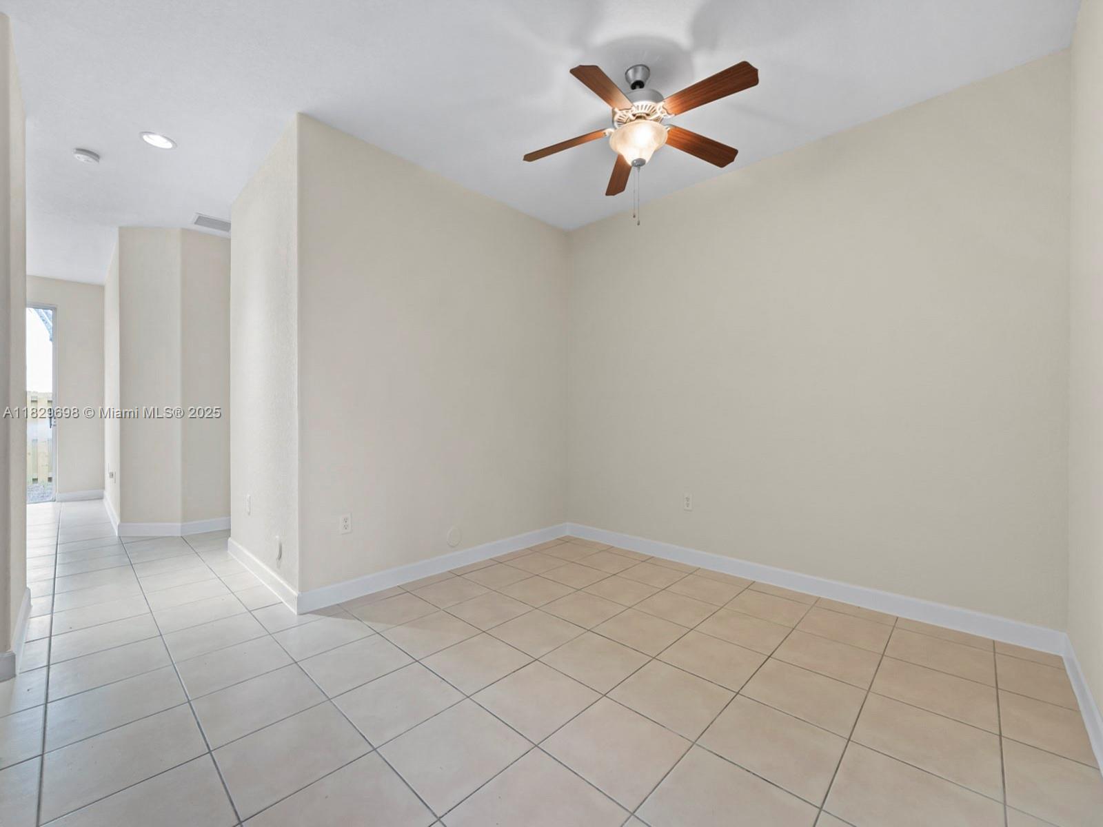 2504 SE 15th Ct, Homestead, Florida image 5