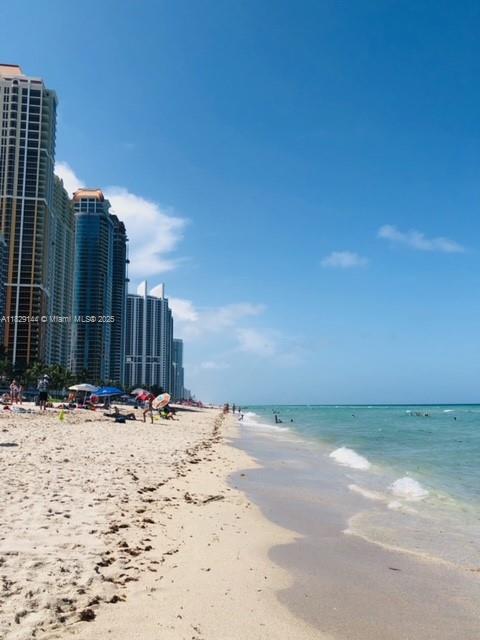 16711 Collins Ave #1706, Sunny Isles Beach, Florida image 11