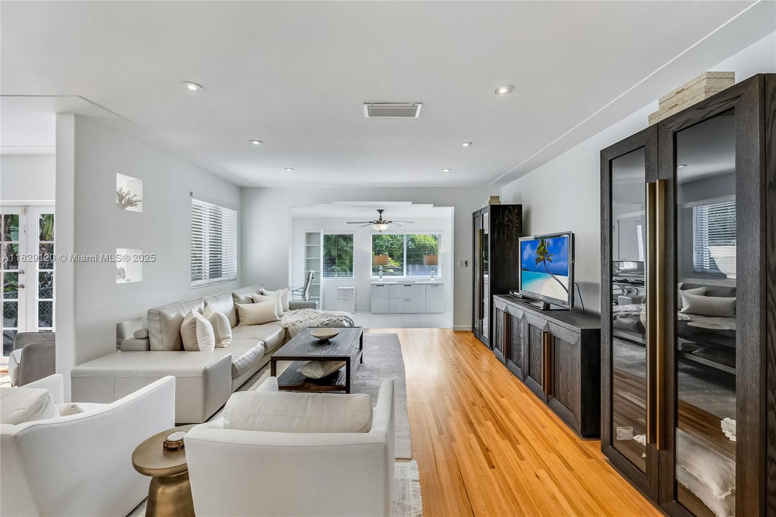 8811 Hawthorne Ave, Surfside, Florida image 11