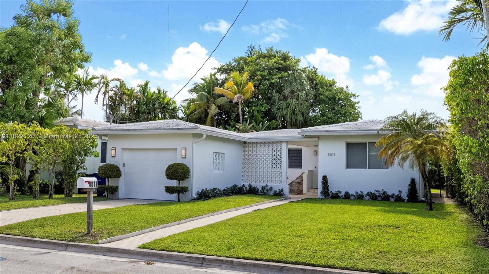 8811 Hawthorne Ave, Surfside, Florida image 2