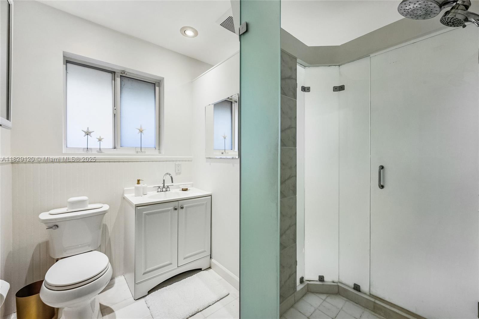 8811 Hawthorne Ave, Surfside, Florida image 29