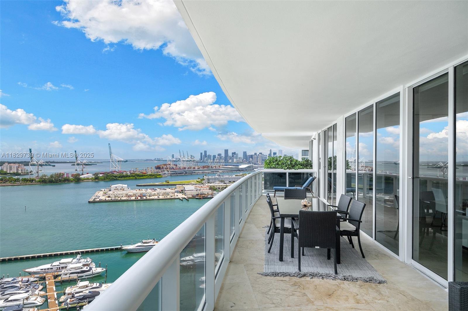 Apartamento para Alugar em Miami Beach, FL