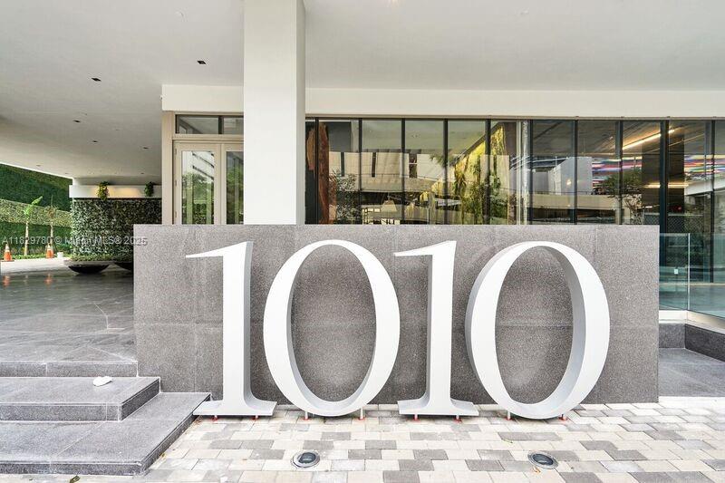 Condo for Rent in Miami, FL