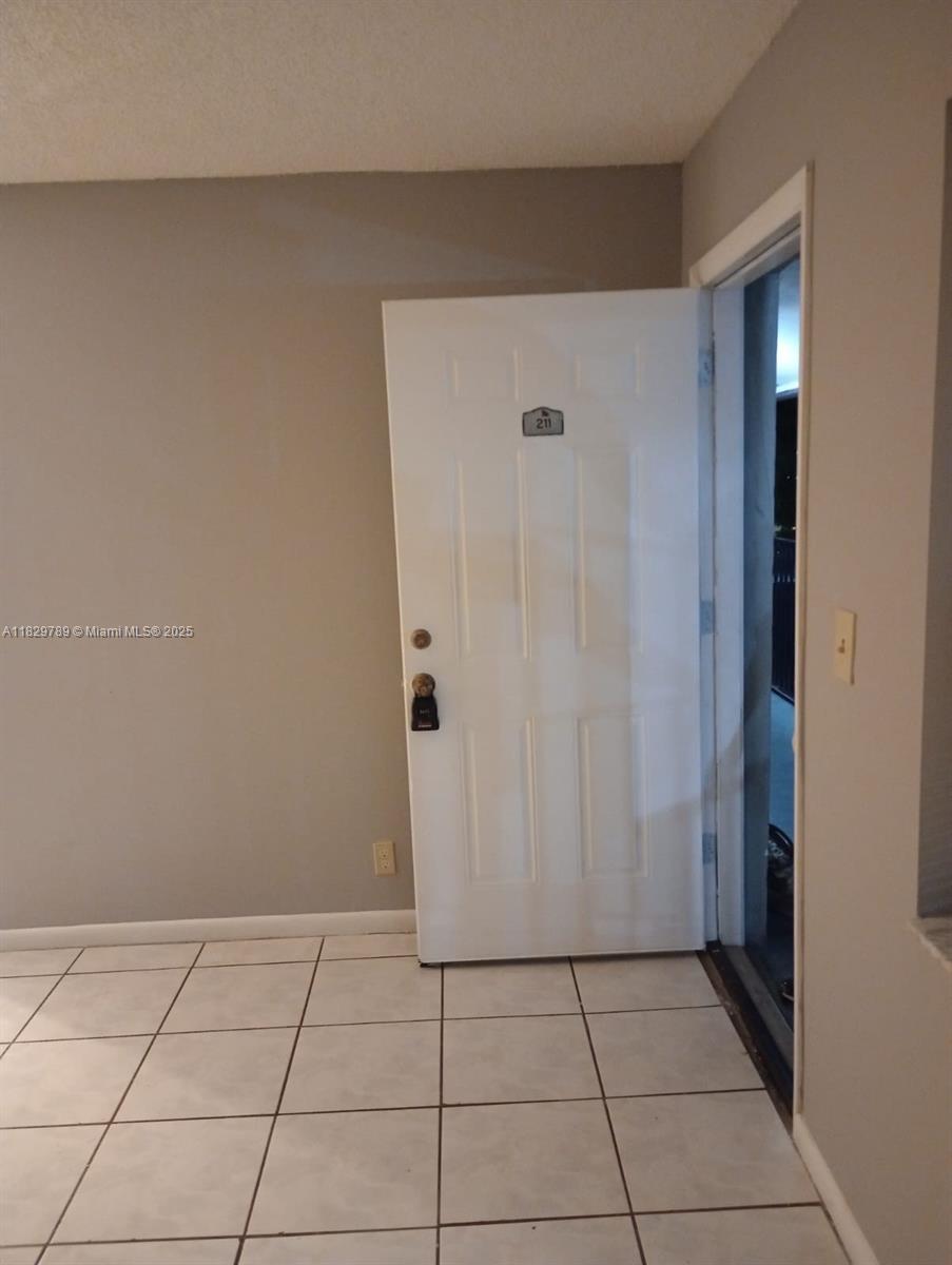 1201 SW 50th Ave #211-4, North Lauderdale, Florida image 1
