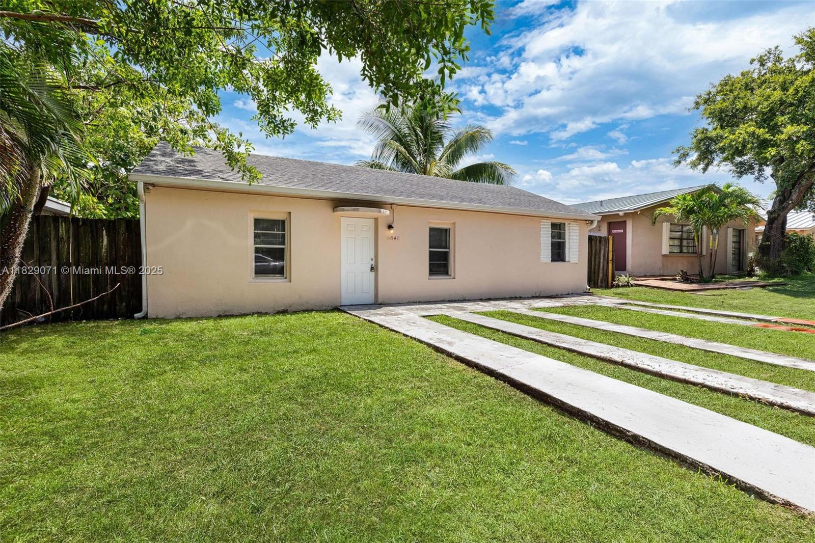 6048 Buchanan St, Hollywood, Florida 33024