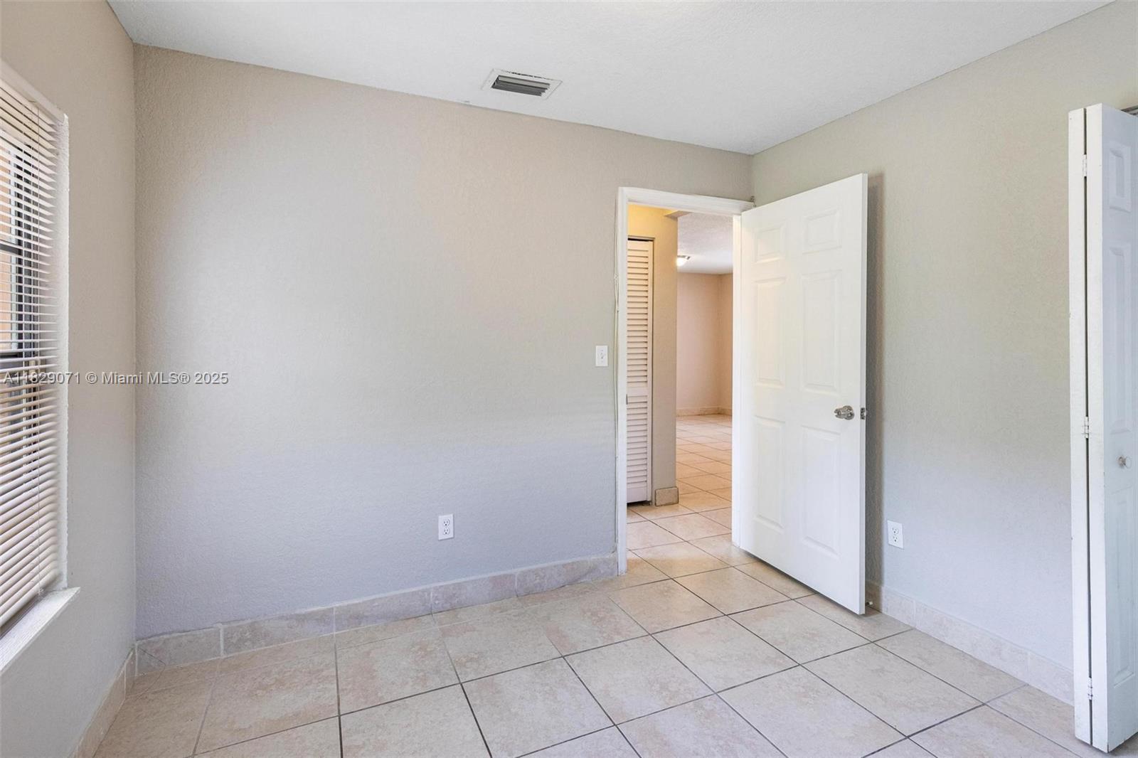 6048 Buchanan St, Hollywood, Florida image 22