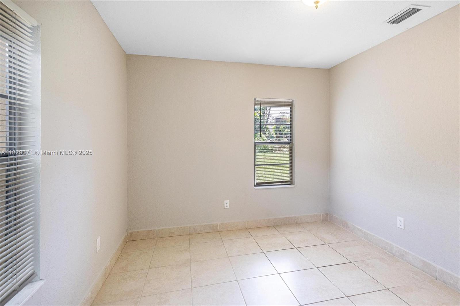 6048 Buchanan St, Hollywood, Florida image 23