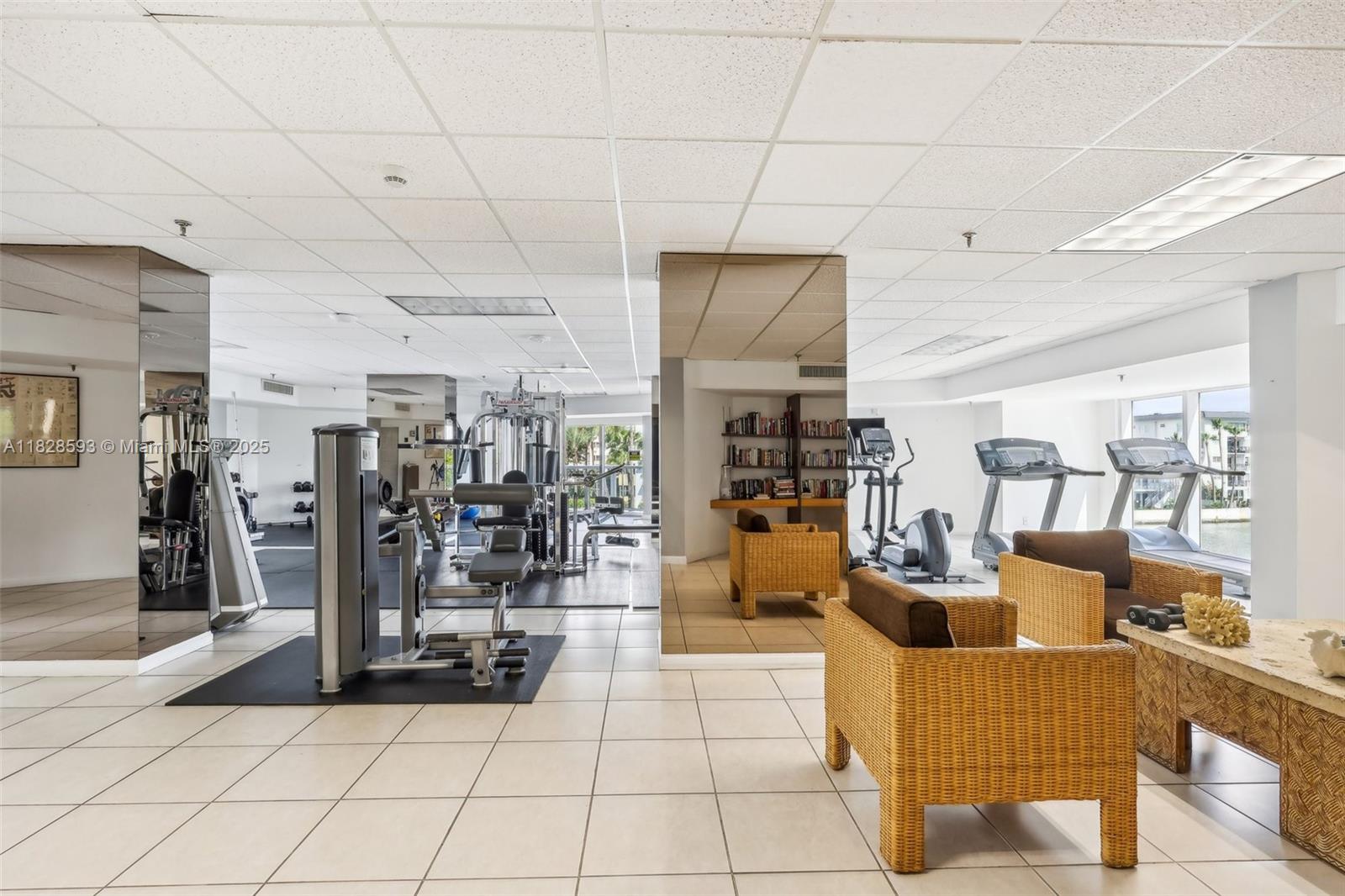 2401 Collins Ave #1612, Miami Beach, Florida image 31