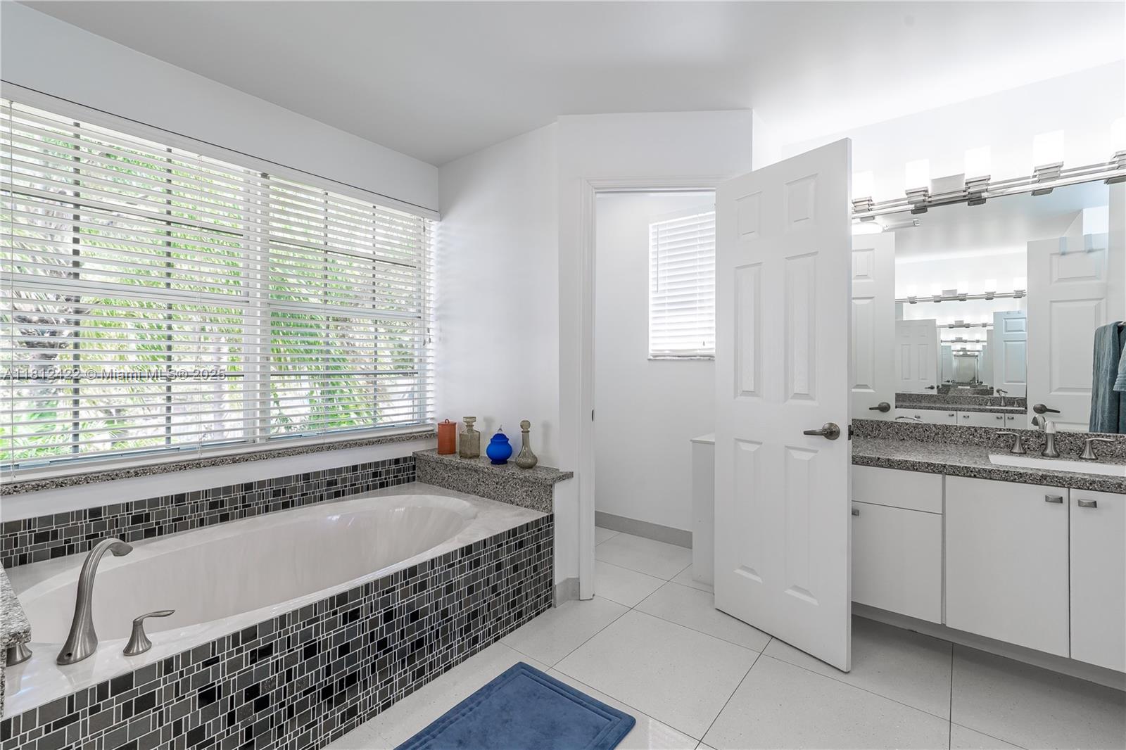 12655 NW 18th Mnr, Pembroke Pines, Florida image 23